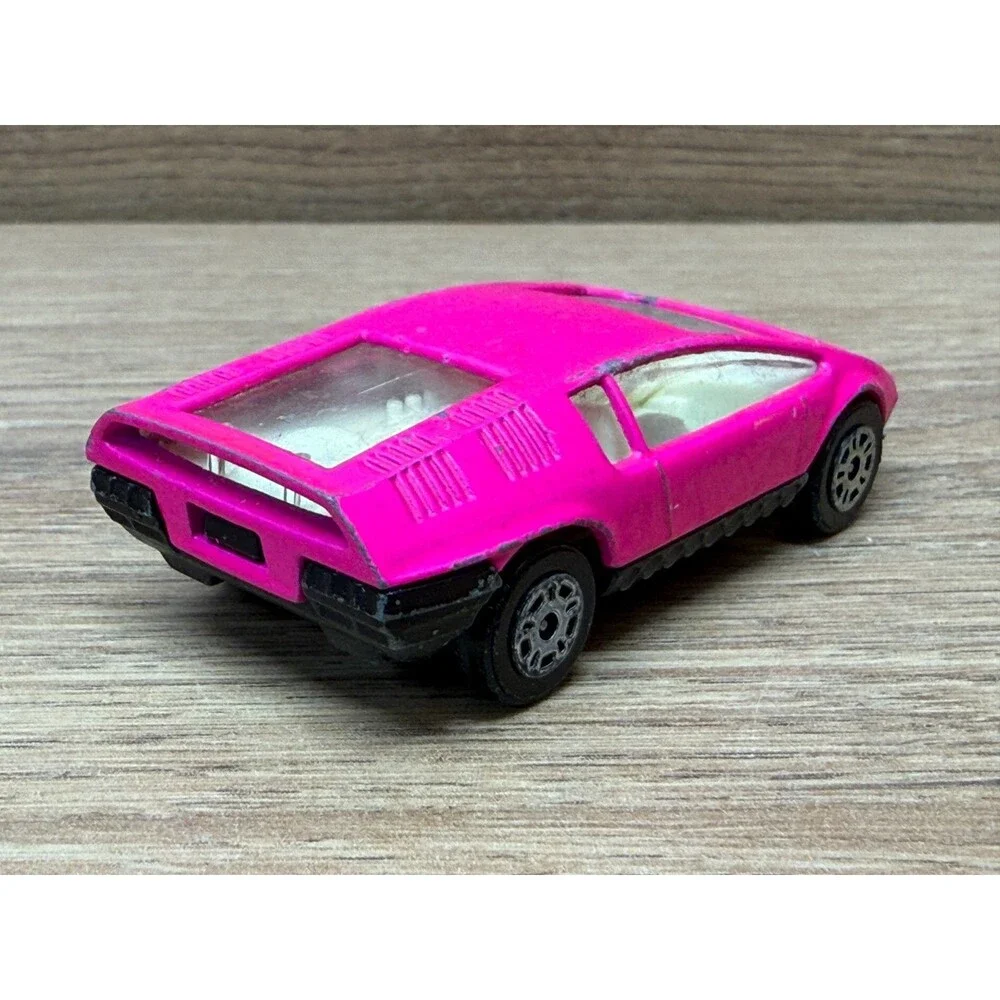 Corgi Juniors Whizzwheels Pink Bizzarrini Manta 1:64 Diecast Race Car - Vintage